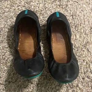 Women’s Black tieks